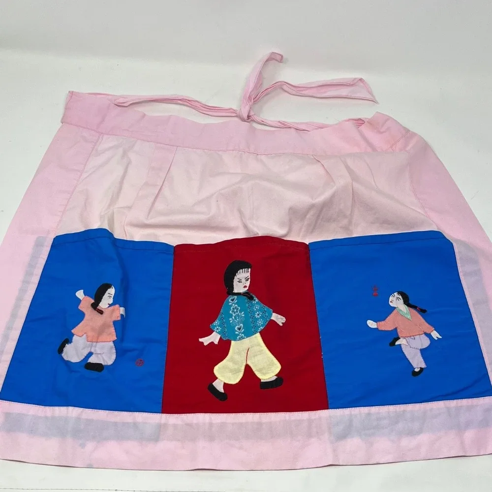 Vintage Pink Cotton Half Apron Hand Stitched Applique Asian Figures 3 Pockets